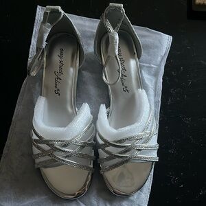 Woman’s wedge sandals